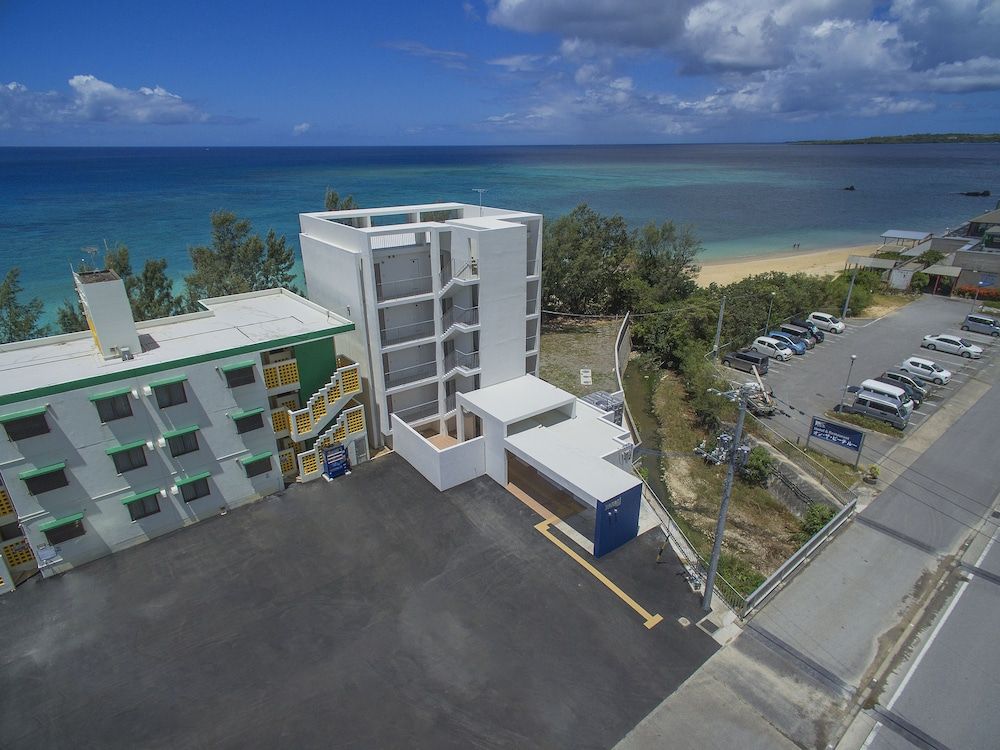 On The Beach Lue 2 estrelas em Motobu