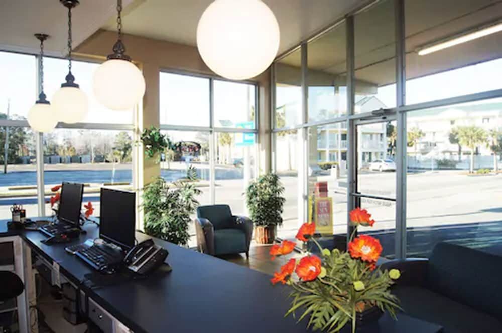 The Oceanfront Viking Motel 3