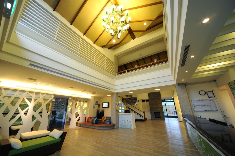 Chat Hot Spring Resort 2