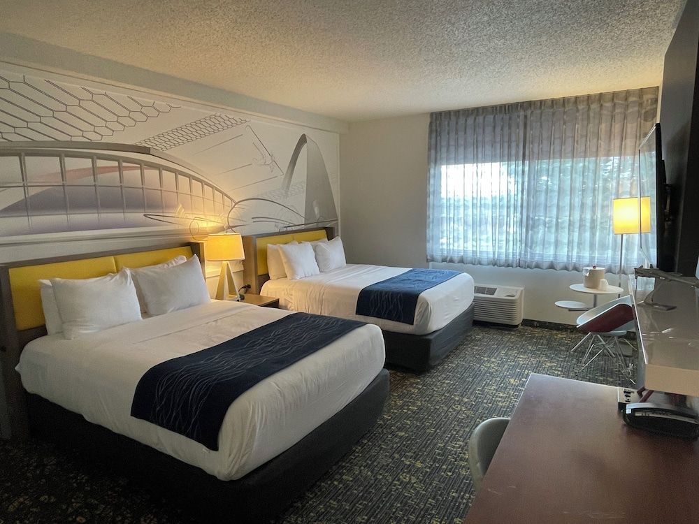 St. Louis Airport Hotel 3