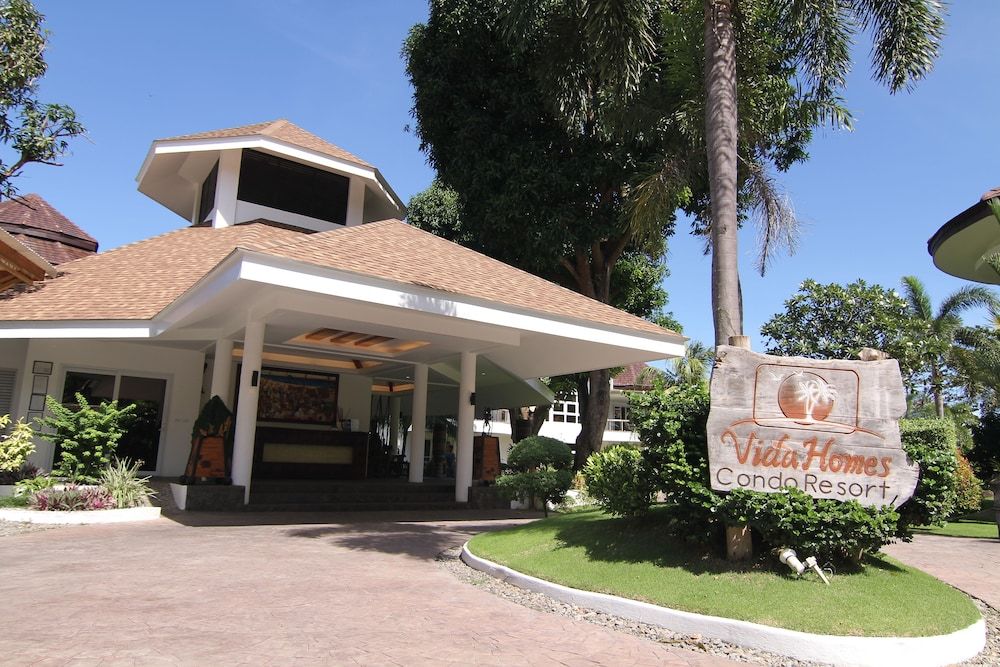 Vida Homes Condo Resort 2