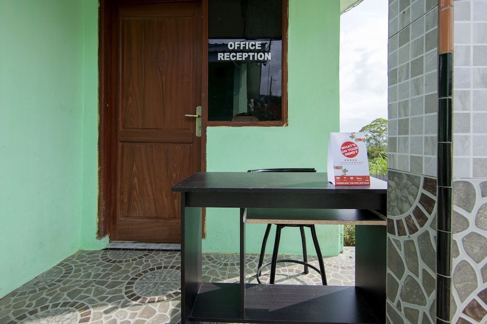 OYO 1701 Bagus Inn 3