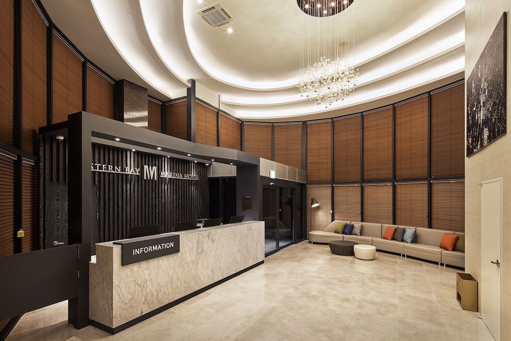 Western Bay Marina Hotel 3