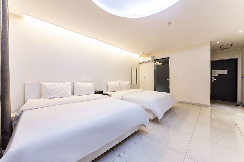 Ruby Tourist Hotel Wolmido 3