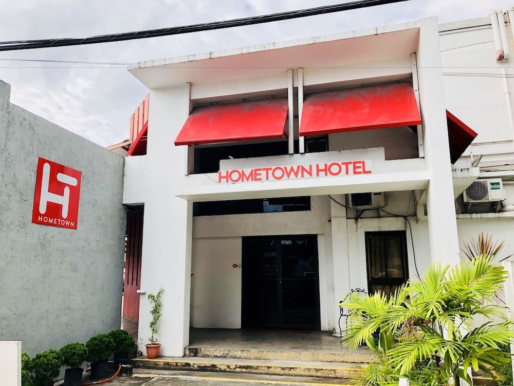 Hometown Hotel Bacolod - Lacson