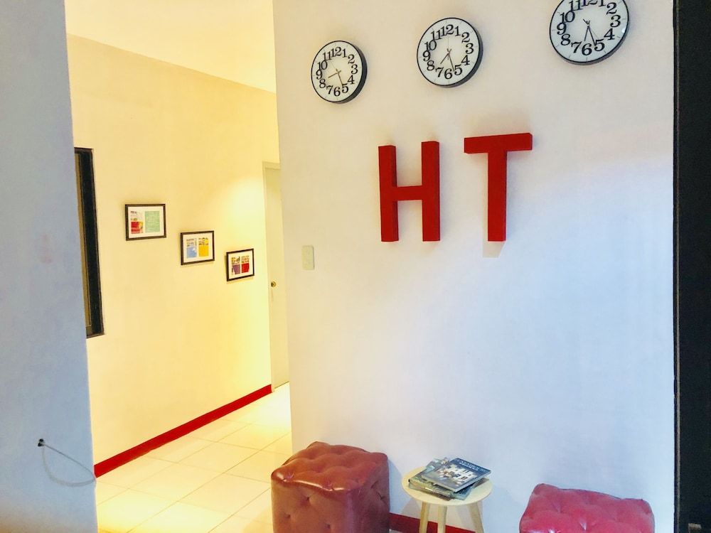 Hometown Hotel Bacolod - Lacson 2