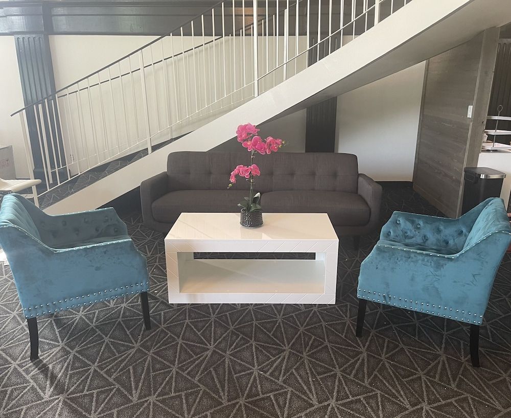 Days Inn by Wyndham Erie 3