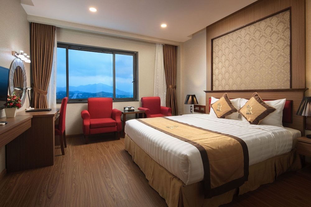 Royal Palace Hotel 2