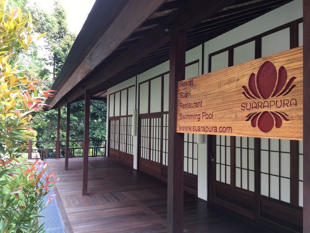 Suarapura Resort & Spa 2