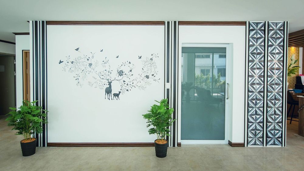 B2 Nakhon Sawan Premier Hotel 3