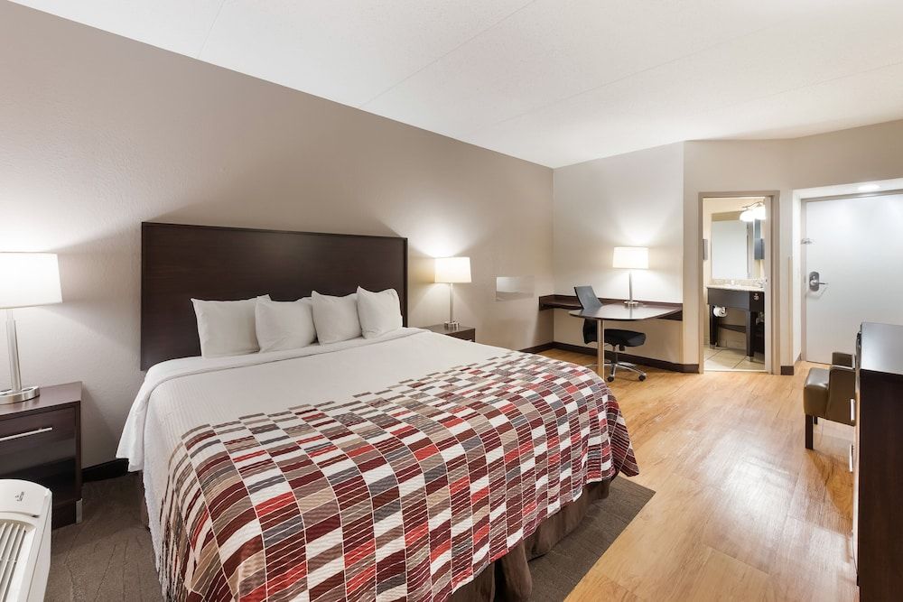Red Roof Inn & Suites Columbus - West Broad -1 estrellas en Columbus