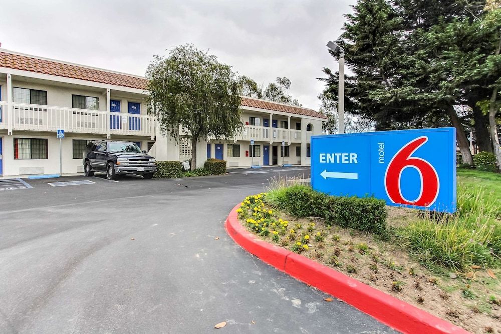 Motel 6 Salinas, CA - North Monterey Area 2 estrelas em Salinas