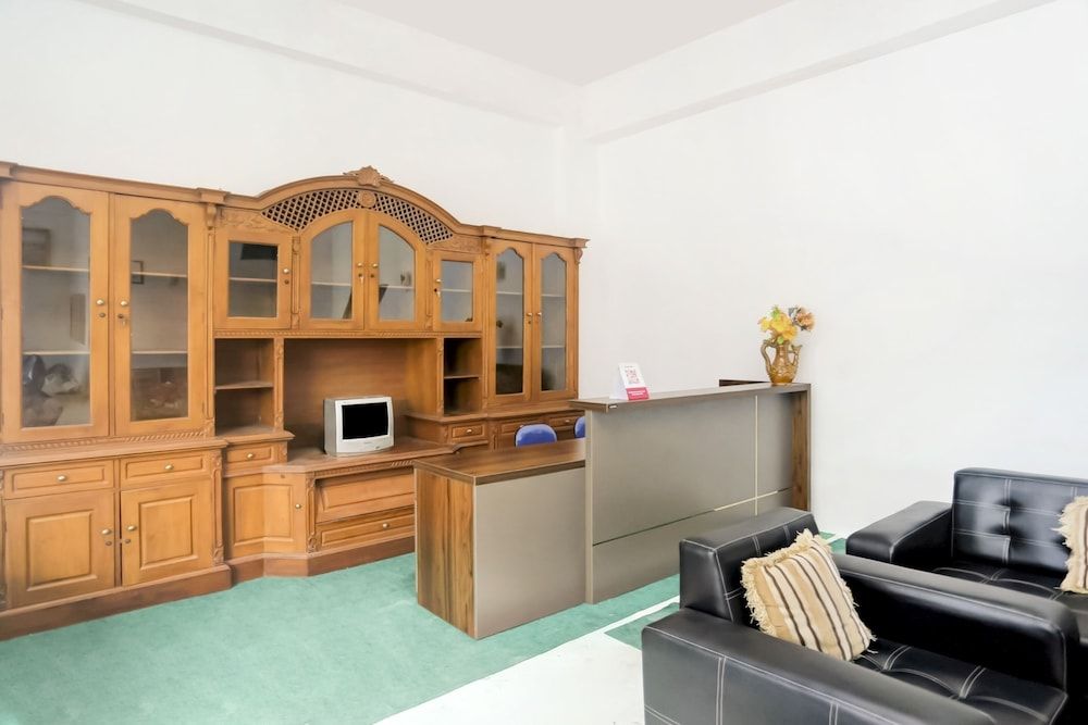 OYO 2301 Hocky Guest House 2