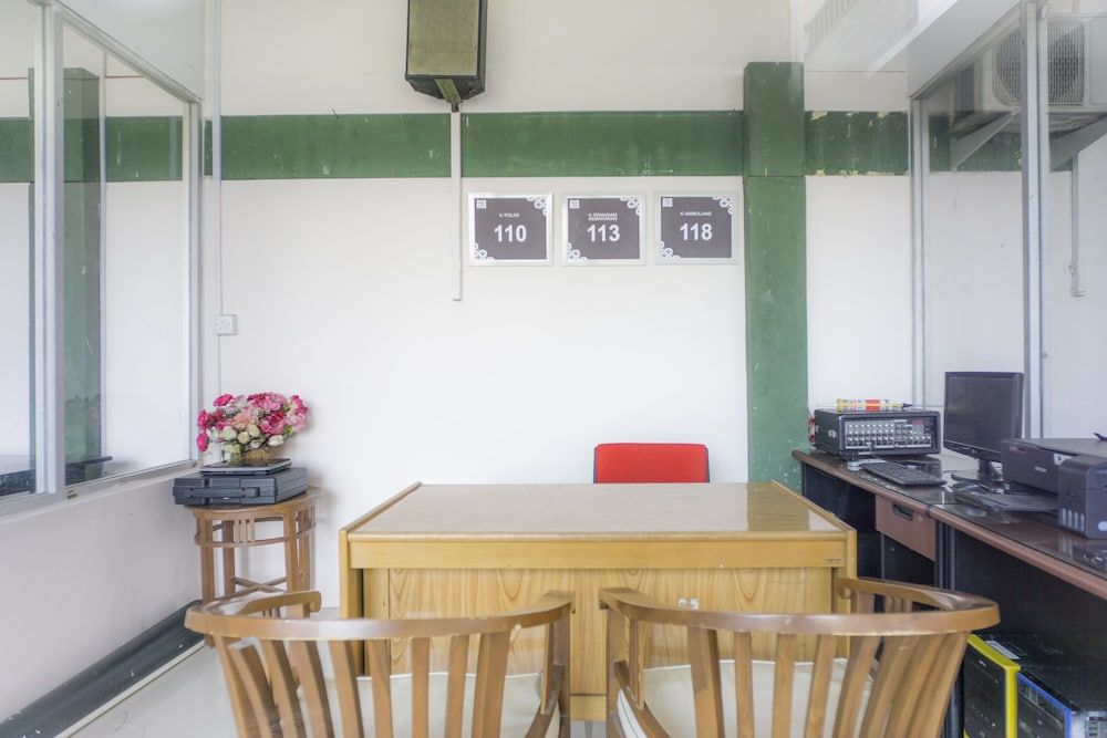 OYO Life 2354 Rose House 3