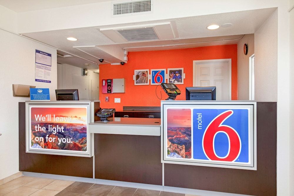 Motel 6 Phoenix North - Bell Road 3