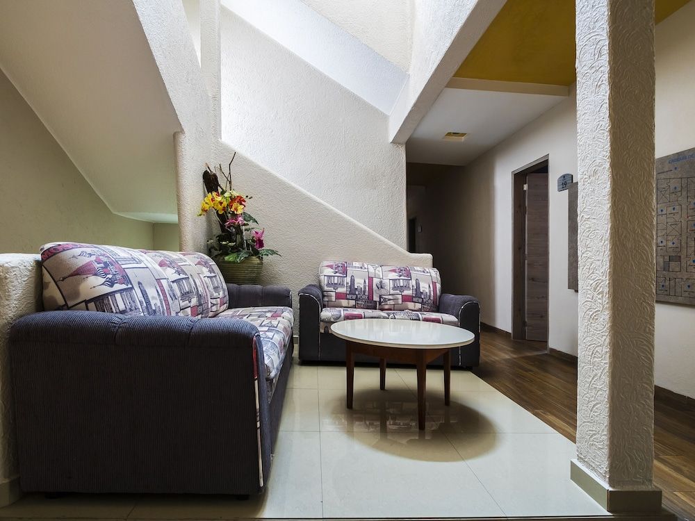 Hotel SR92 Only Adults 2