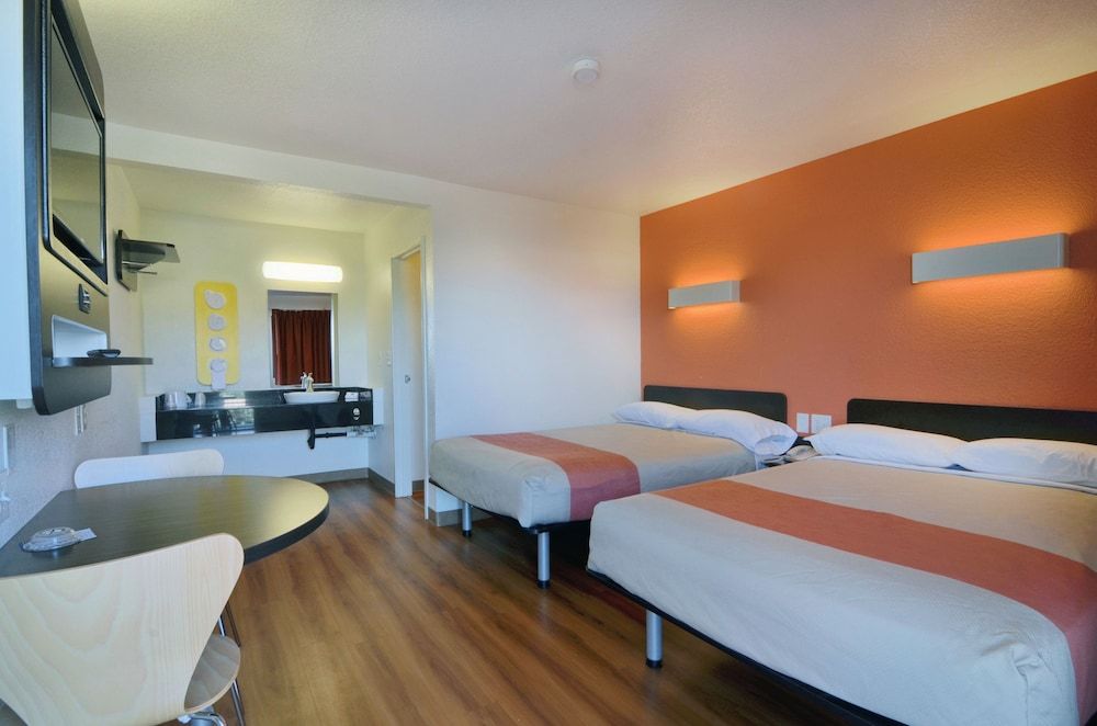 Motel 6 Palm Desert, CA - Palm Springs Area 3