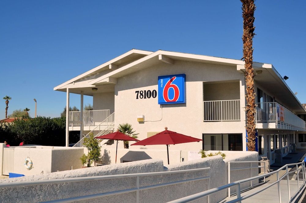 Motel 6 Palm Desert, CA - Palm Springs Area 2 estrelas em Palm Desert