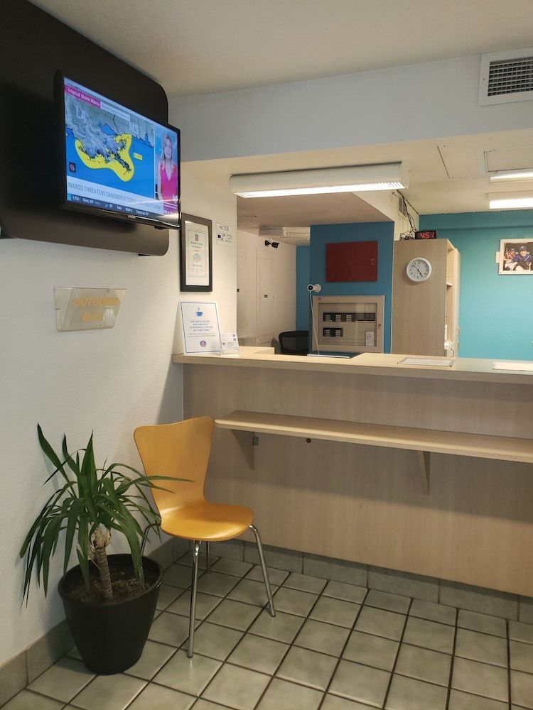 Motel 6 Green River, UT 3