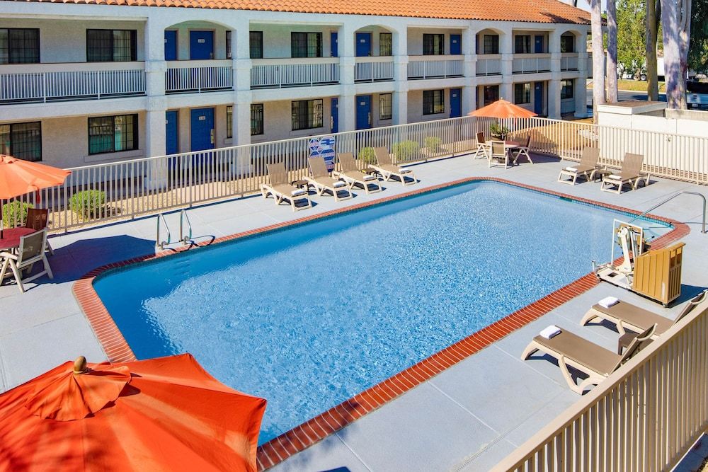 Motel 6 Thousand Oaks, CA 2 estrelas em Thousand Oaks