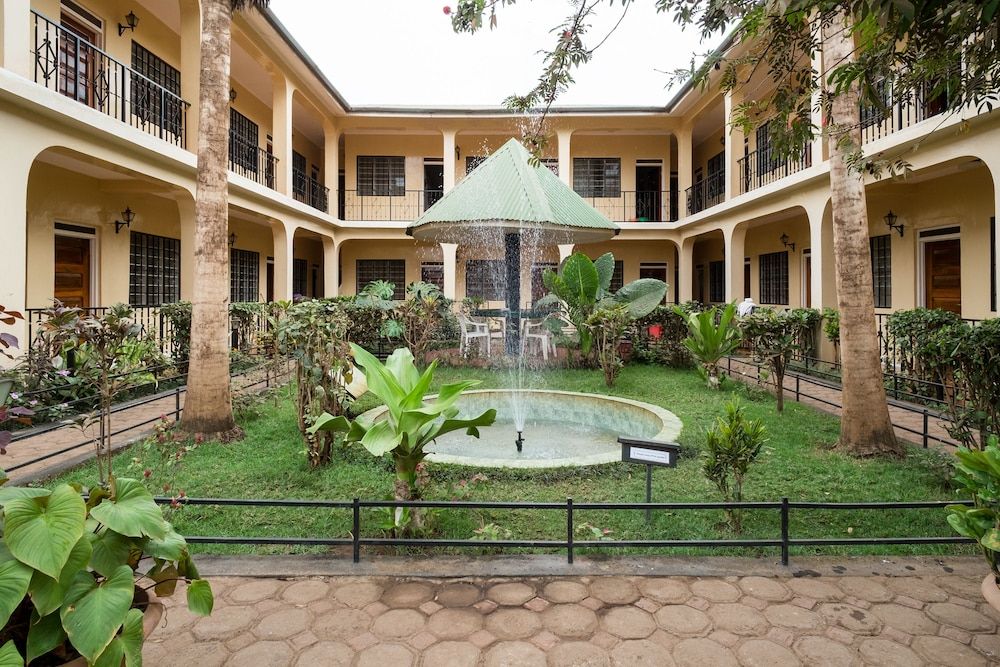 Springlands Hotel Moshi -1 estrellas en Moshi
