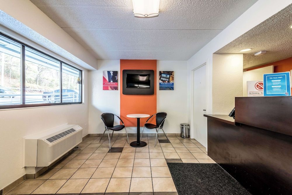 Motel 6 Birmingham, AL 2