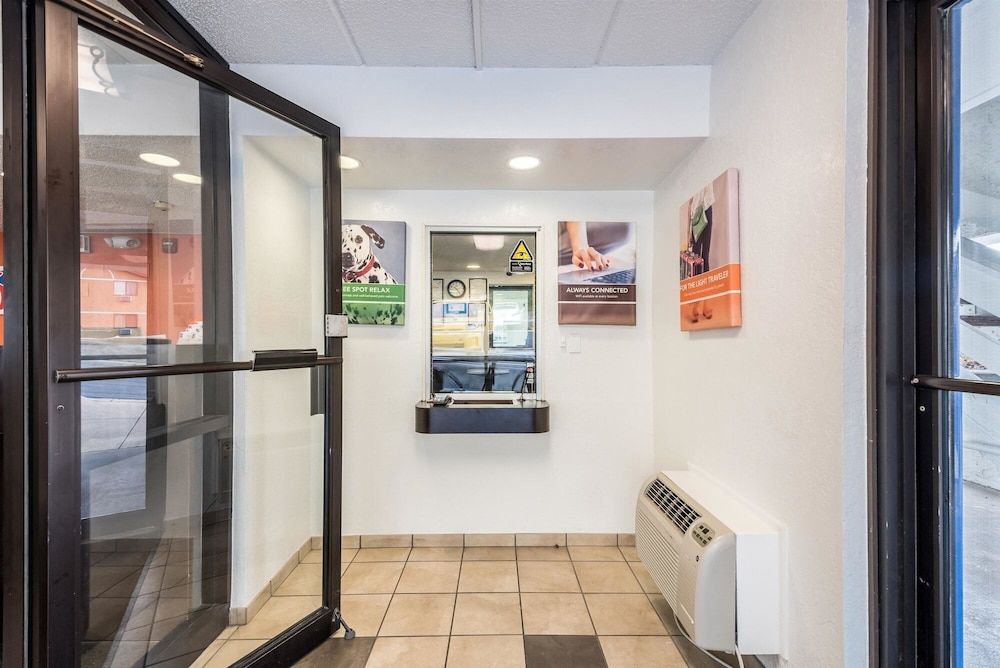 Motel 6 Birmingham, AL 3