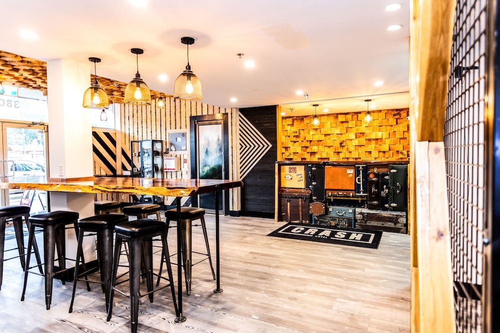 Crash Hotel Squamish 2