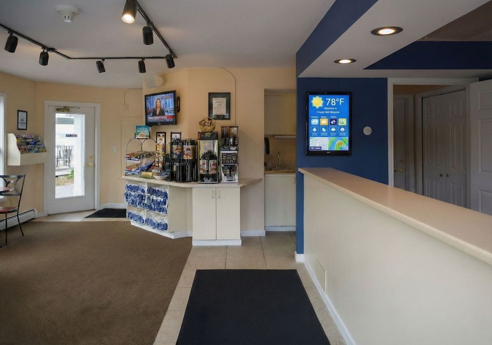 Pointes North Beachfront Hotel – 2 Person Spa Tub Studios 2