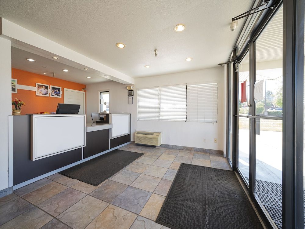 Americas Best Value Inn & Suites Humble 3