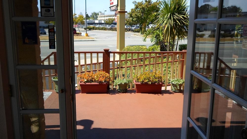 Hitching Post Studios Inn 3