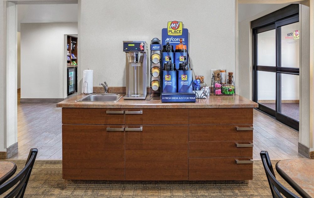 My Place Hotel - Yakima 2