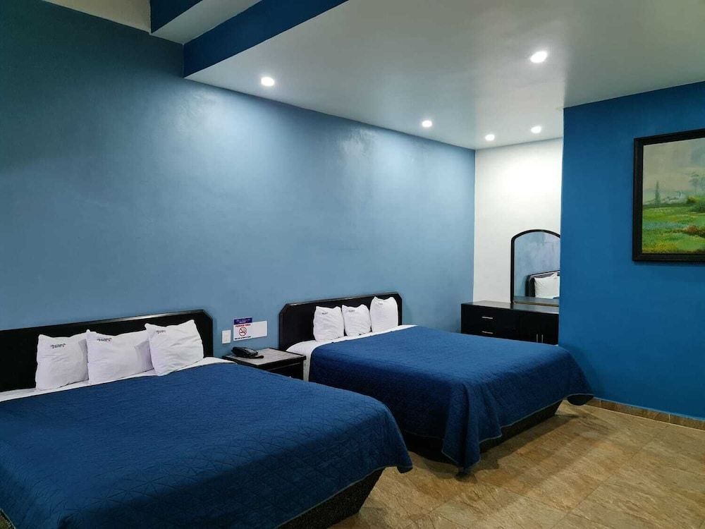 Hotel Villas de Santiago Inn