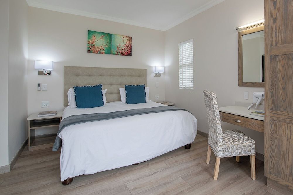 Cayley Mountain Resort 3