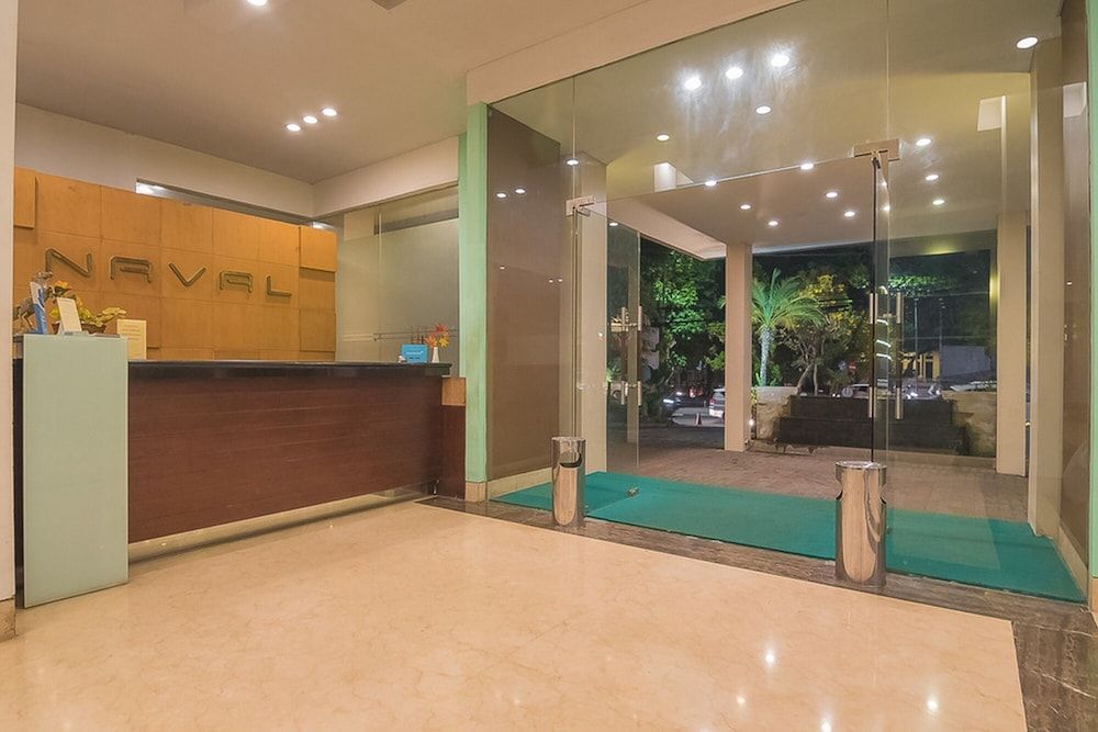 RedDoorz Premium near Paris Van Java Mall 2