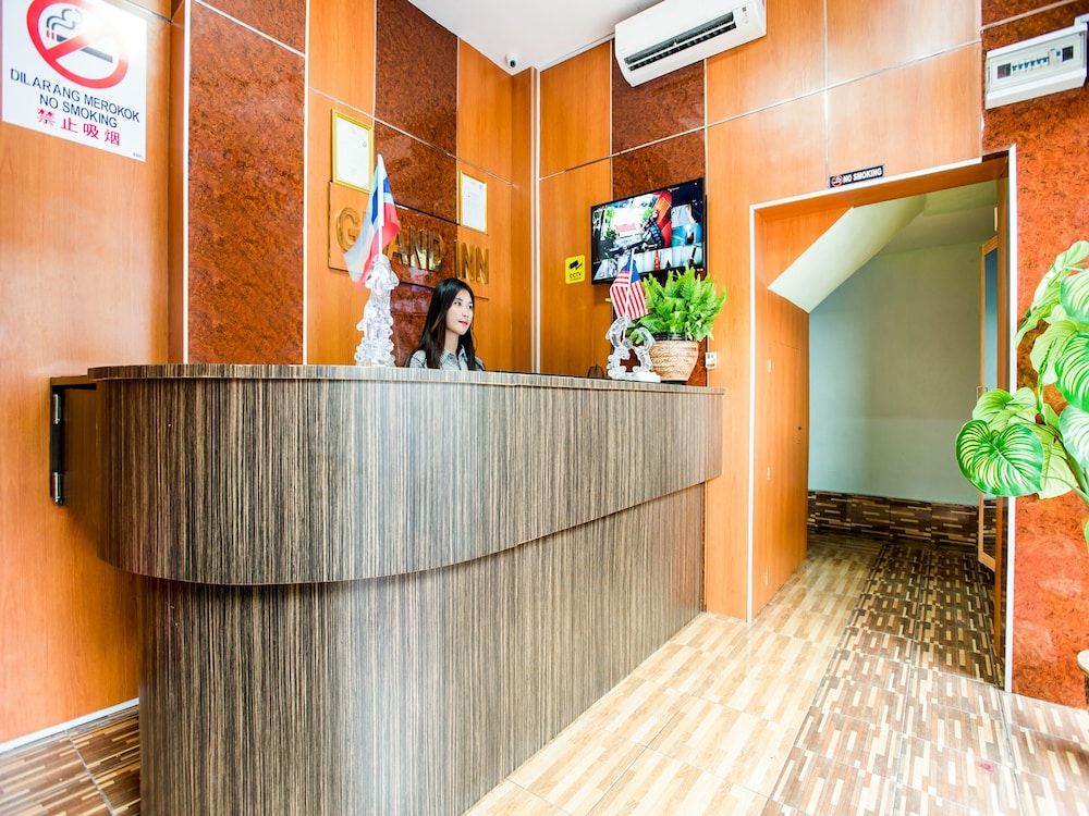 OYO 89712 Grand Inn 3