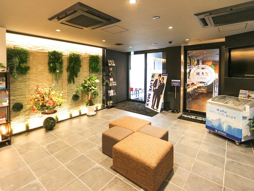 Hotel LiVEMAX Chibaminato Ekimae 2