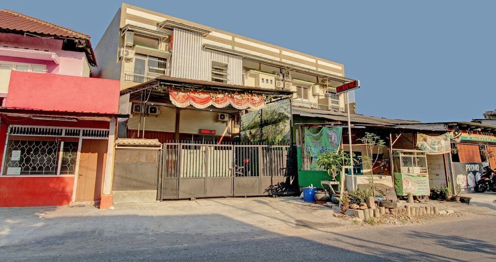 Hotel O New Puspa Residence