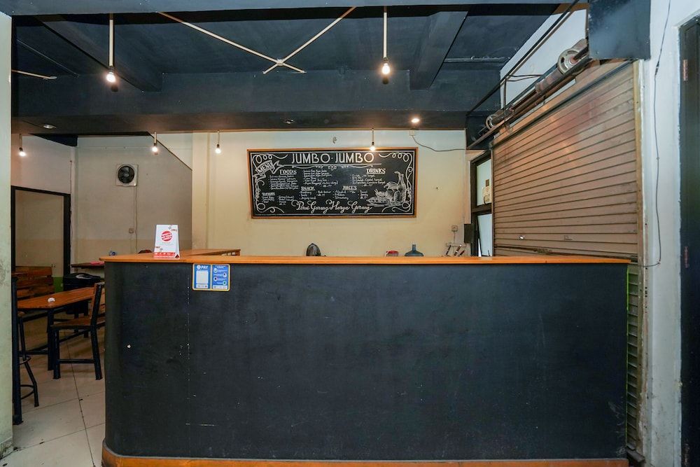 OYO 1956 Kana Family Residence 3