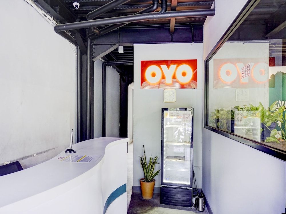 OYO 1805 Fatmawati Mansion Syariah 2