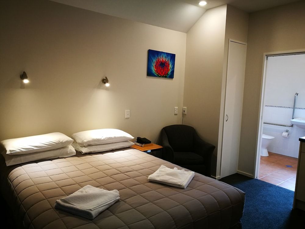 Airport Birches Motel 3