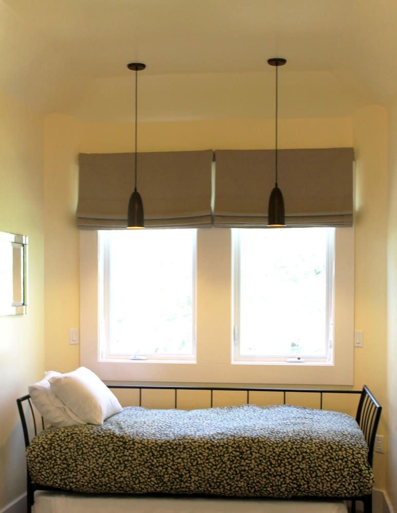 Inn At Sonoma - A Four Sisters Inn 3