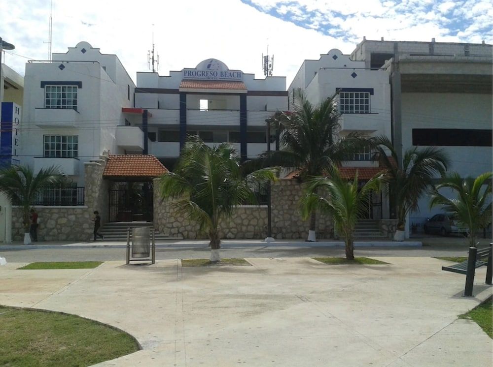 Progreso Beach Hotel