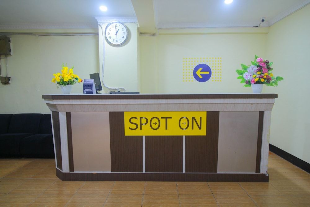 SPOT ON 2305 Andys Nur Penginapan 2