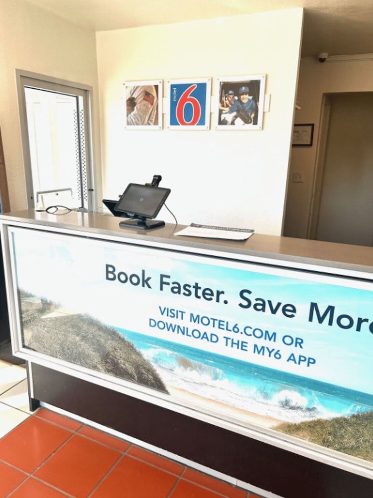 Motel 6 Goleta, CA - Santa Barbara 2
