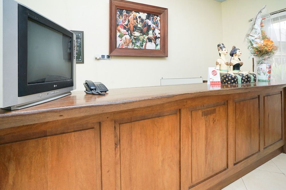 OYO 1483 Hotel Bumi Bermi Permai 2