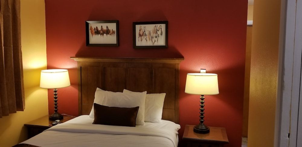 The Royal Victorian Motel 2