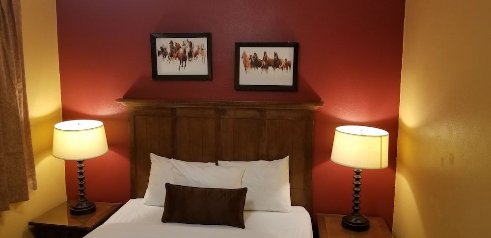 The Royal Victorian Motel 3