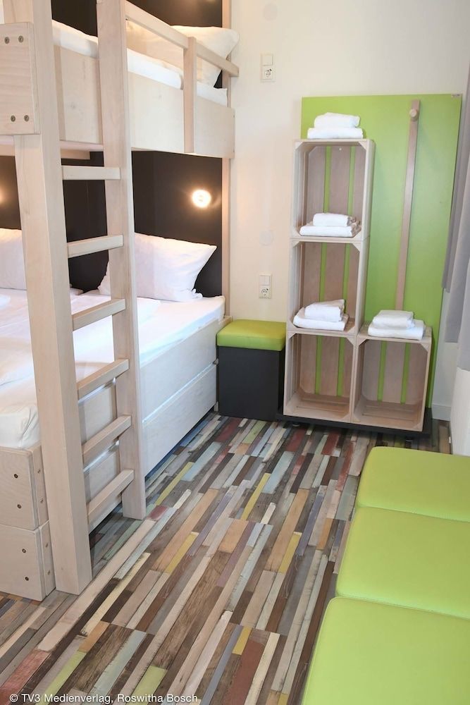 Hostel Art & Style 3