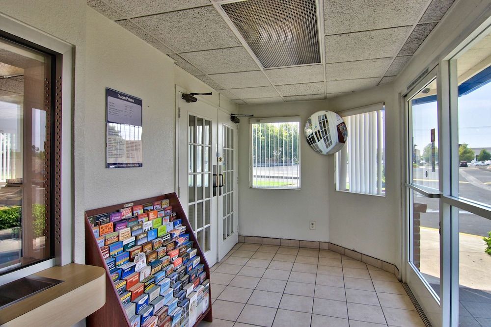 Motel 6 Sacramento, CA - South Sacramento & Elk Grove 2